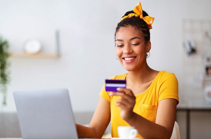 Woman paying online